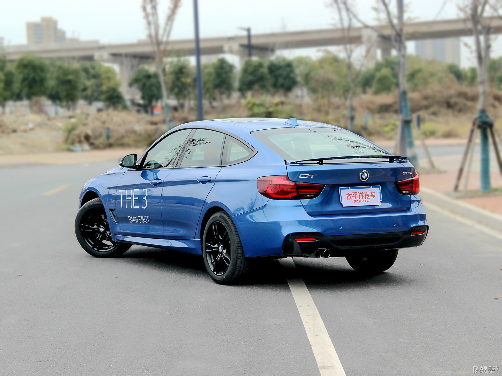 寶馬3系GT 2020款 320i M運(yùn)動(dòng)曜夜版 融合動(dòng)感與優(yōu)雅的跨界美學(xué)